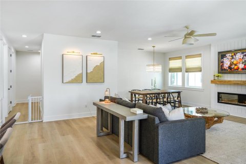 Villa ou maison à vendre à Saint Petersburg, Floride: 5 chambres, 276.85 m2 № 1618253 - photo 9