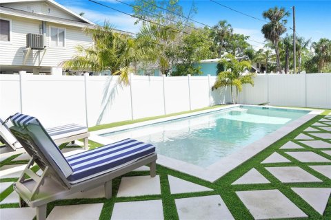 Casa en venta en Saint Petersburg, Florida, 5 dormitorios, 276.85 m2 № 1618253 - foto 28