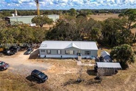 Propiedad comercial en venta en LaBelle, Florida № 2046740 - foto 8