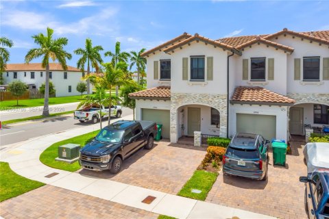 Adosado en venta en Homestead, Florida, 3 dormitorios, 157.47 m2 № 2172772 - foto 6