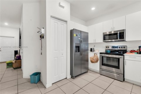 Adosado en venta en Homestead, Florida, 3 dormitorios, 157.47 m2 № 2172772 - foto 11