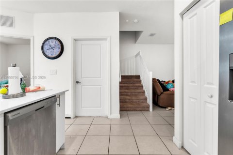 Adosado en venta en Homestead, Florida, 3 dormitorios, 157.47 m2 № 2172772 - foto 14