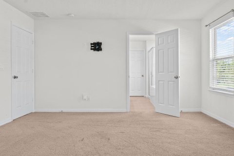 House in Kissimmee, Florida 4 bedrooms, 240.25 sq.m. № 1678284 - photo 30