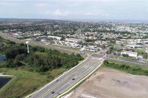 Land in Apollo Beach, Florida № 213310 - photo 1