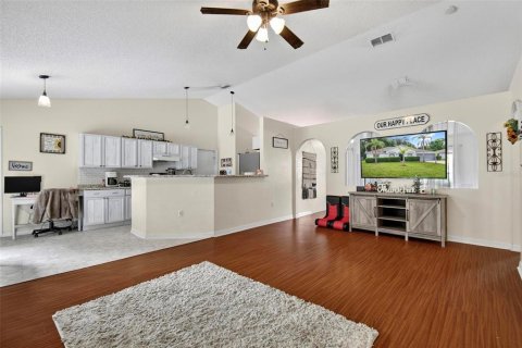 Casa en venta en Palm Coast, Florida, 3 dormitorios, 150.97 m2 № 2107705 - foto 7