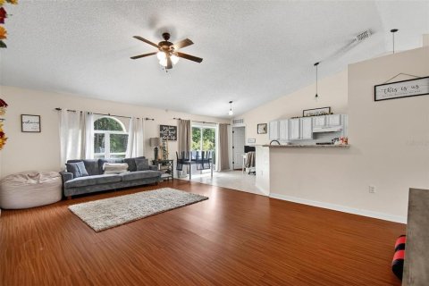 Casa en venta en Palm Coast, Florida, 3 dormitorios, 150.97 m2 № 2107705 - foto 8