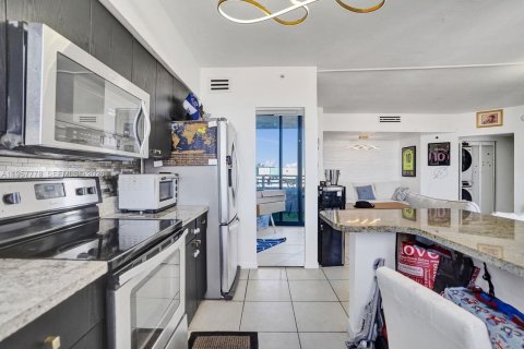 Copropriété à vendre à Miami Beach, Floride: 2 chambres, 100.71 m2 № 2154817 - photo 24