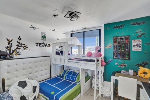 Copropriété à vendre à Miami Beach, Floride: 2 chambres, 100.71 m2 № 2154817 - photo 3