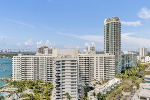 Copropriété à vendre à Miami Beach, Floride: 2 chambres, 100.71 m2 № 2154817 - photo 18