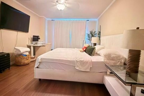 Casa en venta en Port St. Lucie, Florida, 4 dormitorios, 196.21 m2 № 2153857 - foto 11
