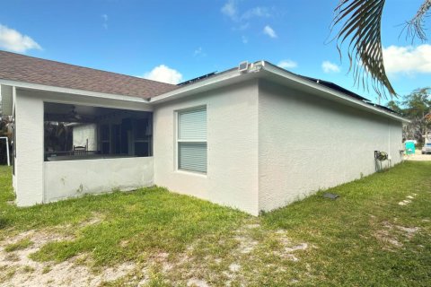 Casa en venta en Port St. Lucie, Florida, 4 dormitorios, 196.21 m2 № 2153857 - foto 20