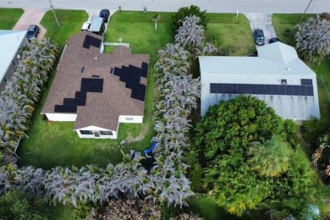 Casa en venta en Port St. Lucie, Florida, 4 dormitorios, 196.21 m2 № 2153857 - foto 3