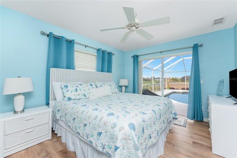 House in Rotonda, Florida 3 bedrooms, 177.81 sq.m. № 1560687 - photo 27