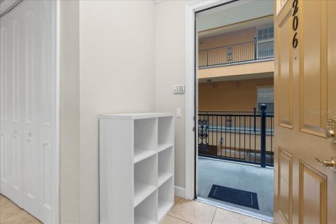 Condo in Gainesville, Florida, 2 bedrooms  № 1870755 - photo 2