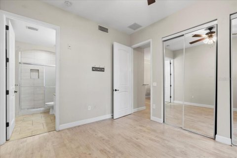 Condo in Gainesville, Florida, 2 bedrooms  № 1870755 - photo 22