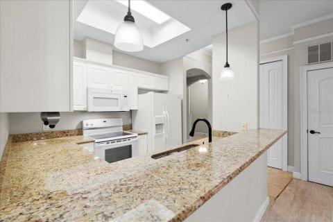 Condo in Gainesville, Florida, 2 bedrooms  № 1870755 - photo 6