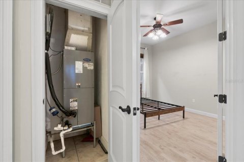 Condo in Gainesville, Florida, 2 bedrooms  № 1870755 - photo 25