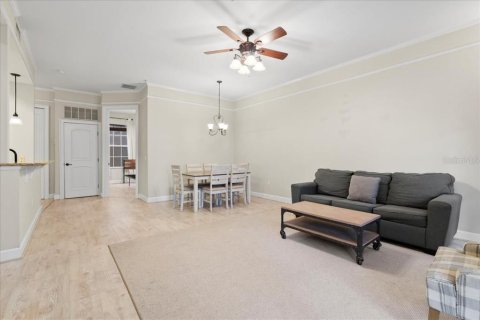 Condo in Gainesville, Florida, 2 bedrooms  № 1870755 - photo 13