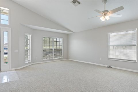 Villa ou maison à vendre à Brandon, Floride: 3 chambres, 172.43 m2 № 1680305 - photo 6