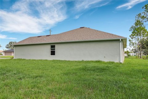 House in Punta Gorda, Florida 4 bedrooms, 217.3 sq.m. № 1907249 - photo 4