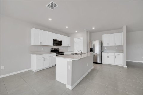 House in Punta Gorda, Florida 4 bedrooms, 217.3 sq.m. № 1907249 - photo 26