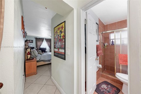 Casa en venta en North Miami, Florida, 3 dormitorios, 130.06 m2 № 1821603 - foto 23