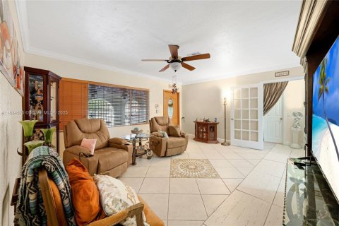 Casa en venta en North Miami, Florida, 3 dormitorios, 130.06 m2 № 1821603 - foto 18