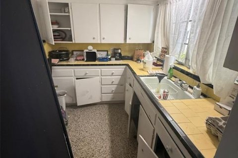 Commercial property in Saint Pete Beach, Florida 2 bedrooms, 107.4 sq.m. № 2205436 - photo 7