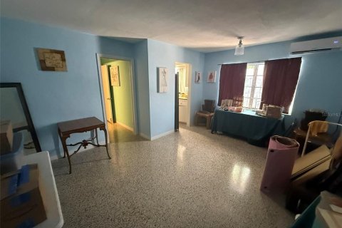 Commercial property in Saint Pete Beach, Florida 2 bedrooms, 107.4 sq.m. № 2205436 - photo 11