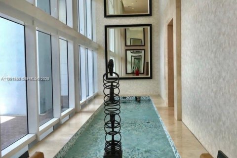 Copropriété à louer à Hallandale Beach, Floride: 1 chambre, 76.27 m2 № 2052588 - photo 17