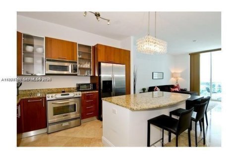 Copropriété à louer à Hallandale Beach, Floride: 1 chambre, 76.27 m2 № 2052588 - photo 4