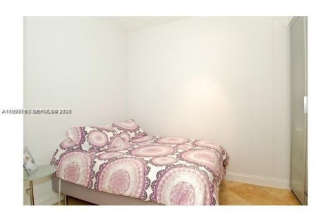 Copropriété à louer à Hallandale Beach, Floride: 1 chambre, 76.27 m2 № 2052588 - photo 14