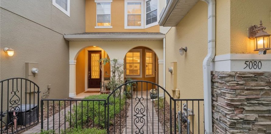 Touwnhouse à Oviedo, Floride 3 chambres, 139.54 m2 № 2151199