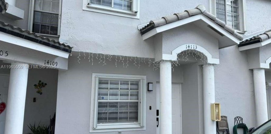 Таунхаус в Майами, Флорида 3 спальни, 106.84м2 № 2027766