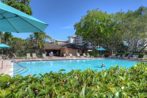 Condominio en venta en Pompano Beach, Florida, 2 dormitorios, 106.84 m2 № 1049942 - foto 1