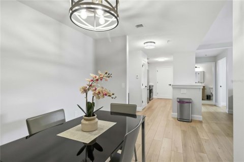 Copropriété à vendre à Sarasota, Floride: 2 chambres, 107.77 m2 № 2308747 - photo 4