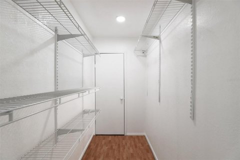 Снять в аренду квартиру в Орландо, Флорида 3 спальни, 204.38м2, № 2114128 - фото 18