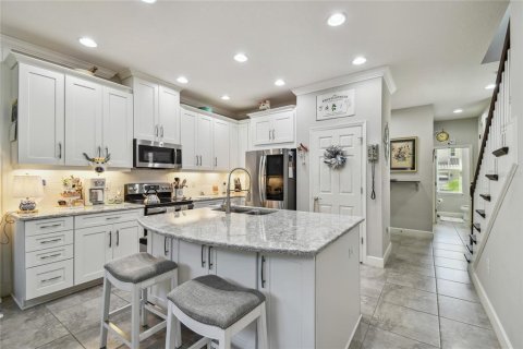Adosado en venta en Tampa, Florida, 3 dormitorios, 219.99 m2 № 1894380 - foto 11