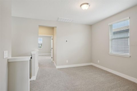 House in Winter Garden, Florida 3 bedrooms, 155.89 sq.m. № 1629782 - photo 17