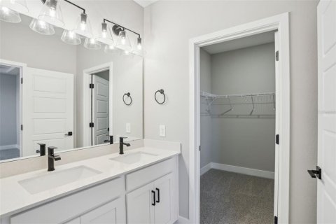 House in Winter Garden, Florida 3 bedrooms, 155.89 sq.m. № 1629782 - photo 23