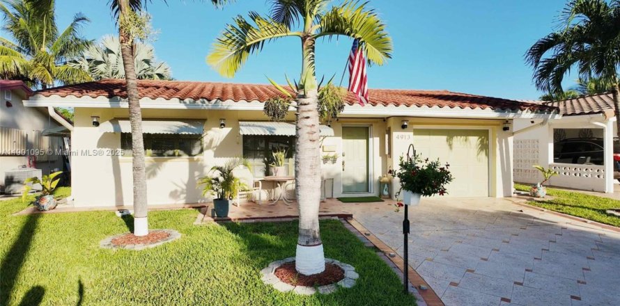 Casa en Tamarac, Florida 2 dormitorios, 97.73 m2 № 1952021