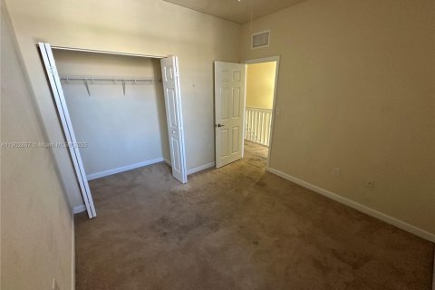 Adosado en alquiler en Hialeah, Florida, 3 dormitorios, 143.53 m2 № 1954138 - foto 7