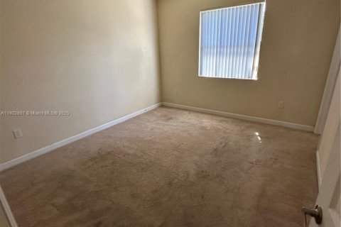 Adosado en alquiler en Hialeah, Florida, 3 dormitorios, 143.53 m2 № 1954138 - foto 10