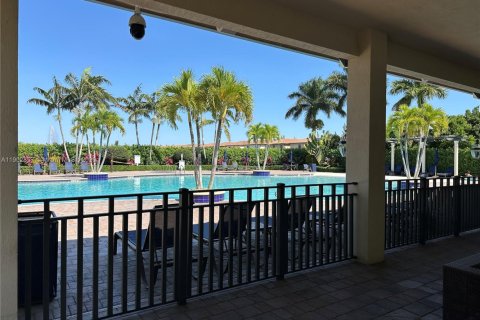 Adosado en alquiler en Hialeah, Florida, 3 dormitorios, 143.53 m2 № 1954138 - foto 22