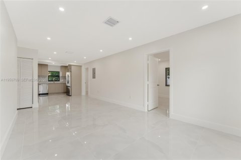 Villa ou maison à Miami, Floride 3 chambres, 115.57 m2 № 2006992
