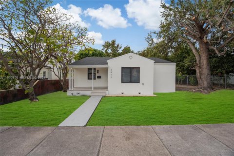 Villa ou maison à louer à Miami, Floride: 3 chambres, 115.57 m2 № 2006992 - photo 20