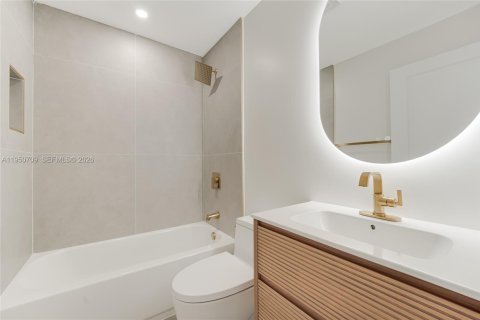 Villa ou maison à louer à Miami, Floride: 3 chambres, 115.57 m2 № 2006992 - photo 14