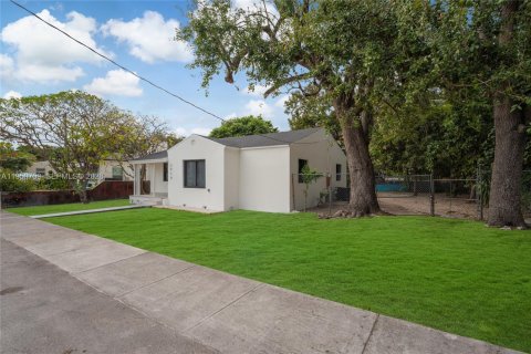 Villa ou maison à louer à Miami, Floride: 3 chambres, 115.57 m2 № 2006992 - photo 21