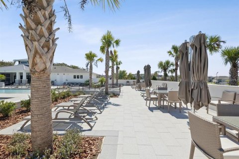 House in Zephyrhills, Florida 4 bedrooms, 180.14 sq.m. № 1854497 - photo 23