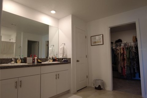 House in Zephyrhills, Florida 4 bedrooms, 180.14 sq.m. № 1854497 - photo 11